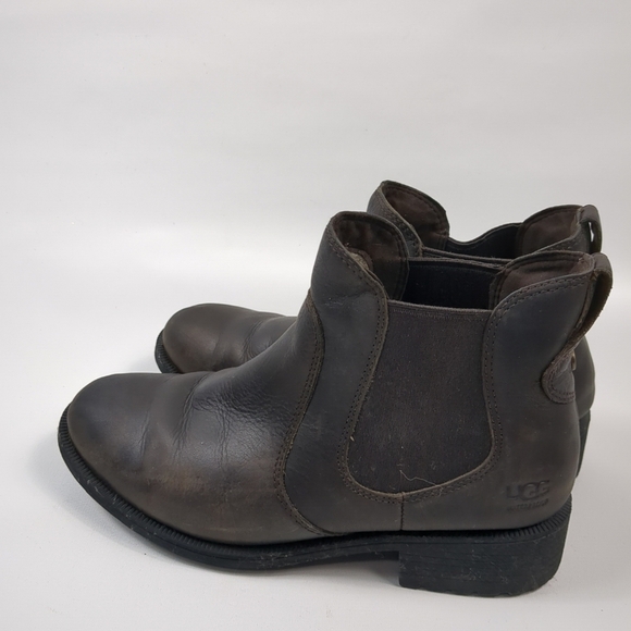 UGG Boots Bonham III Brown Leather Womens Size 8 Pull On Ankle Bootie - Picture 3 of 8